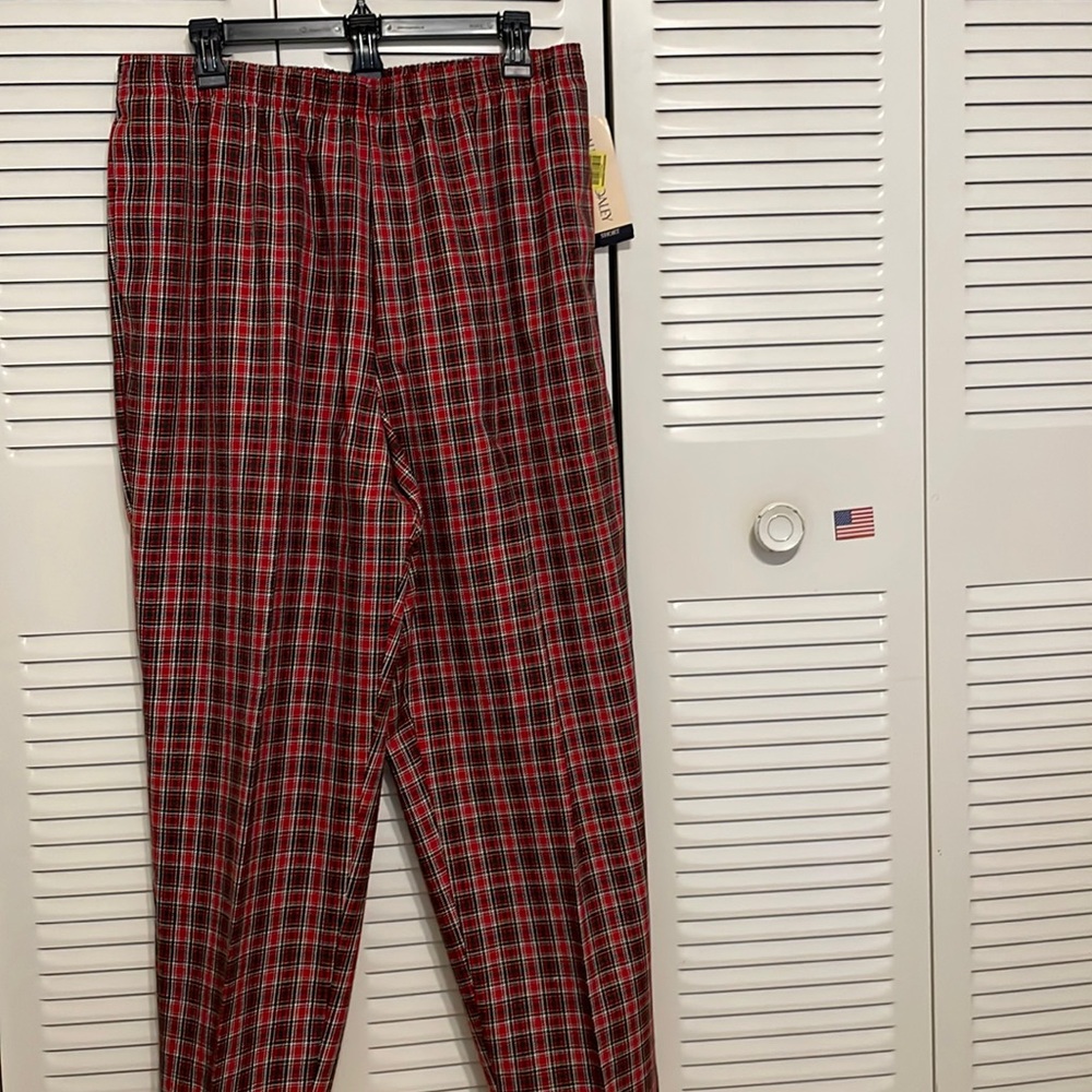 Allison Daley plaid pull on pants.  NWT